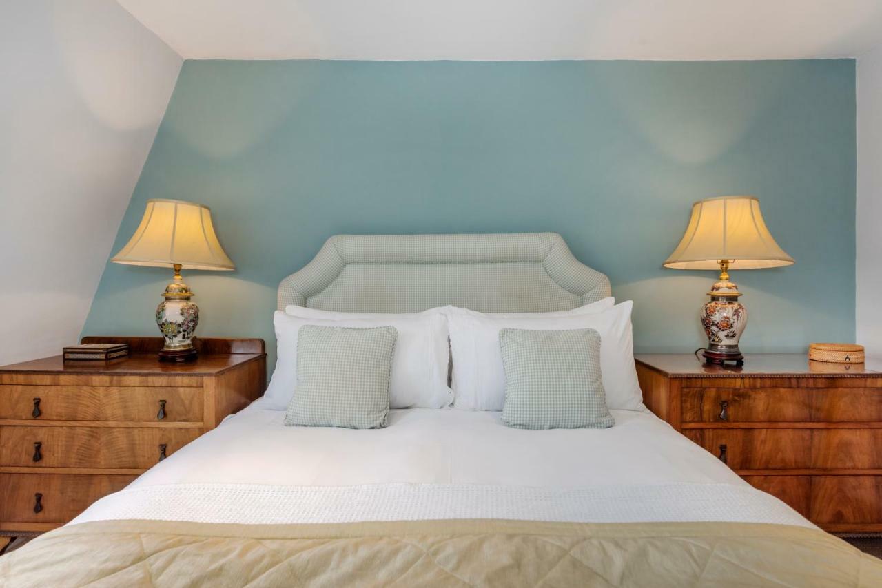 Central Bath Near The Circus With Parking Apartment Exterior foto