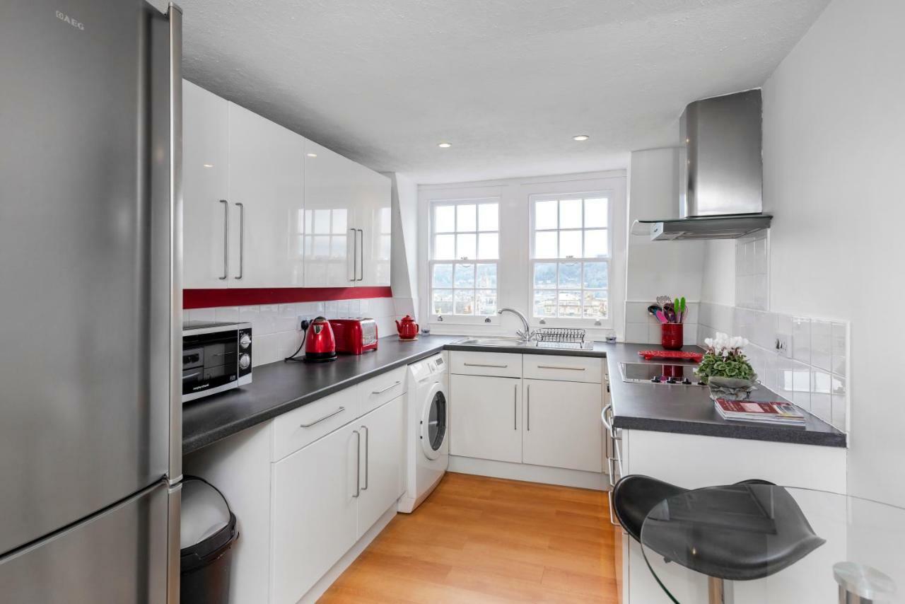 Central Bath Near The Circus With Parking Apartment Exterior foto