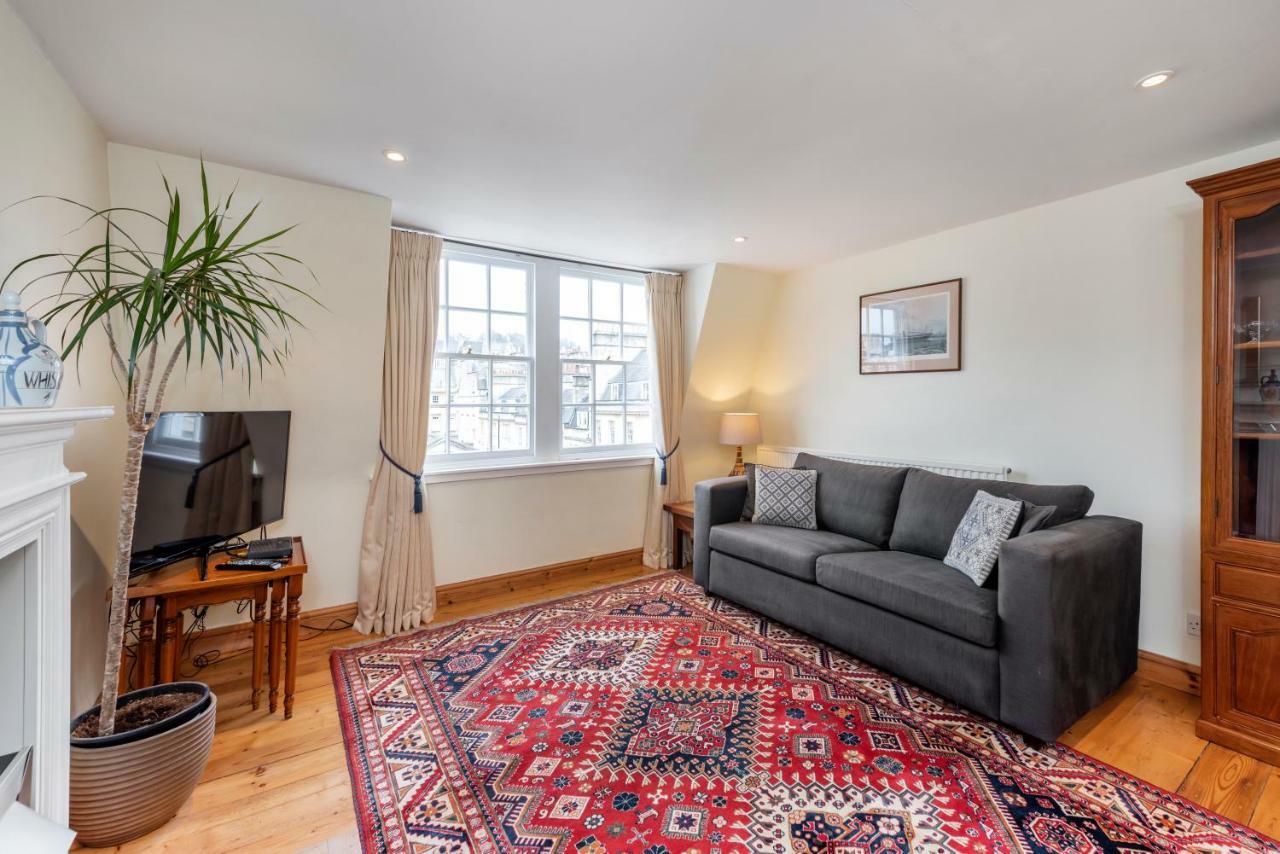 Central Bath Near The Circus With Parking Apartment Exterior foto